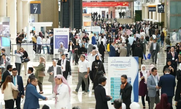 AEEDC Dubai Diş Fuarı BAE